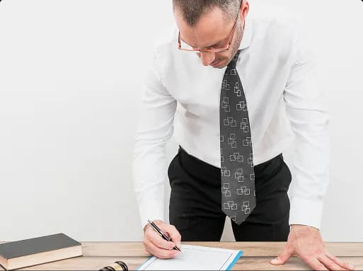 Essential Clauses to Include in Your Commercial Contracts